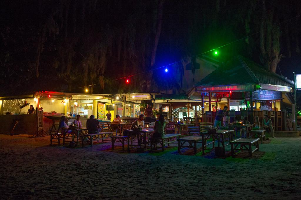 Siraya Beachfront Resort Ko Pha Ngan Bagian luar foto